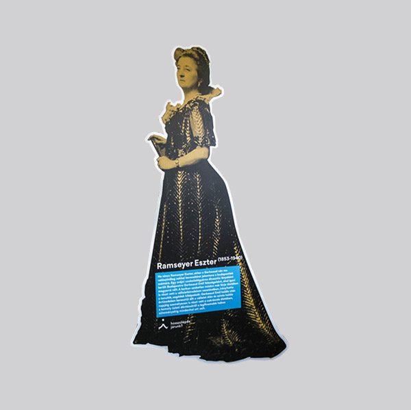 kartonfigura